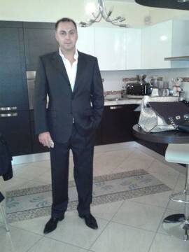 Public Photo of richissimo81